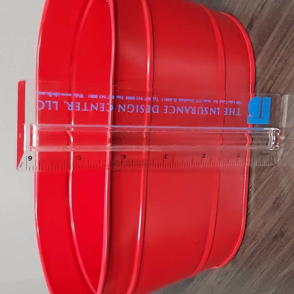 Red Tin open container - Picture 5 of 5